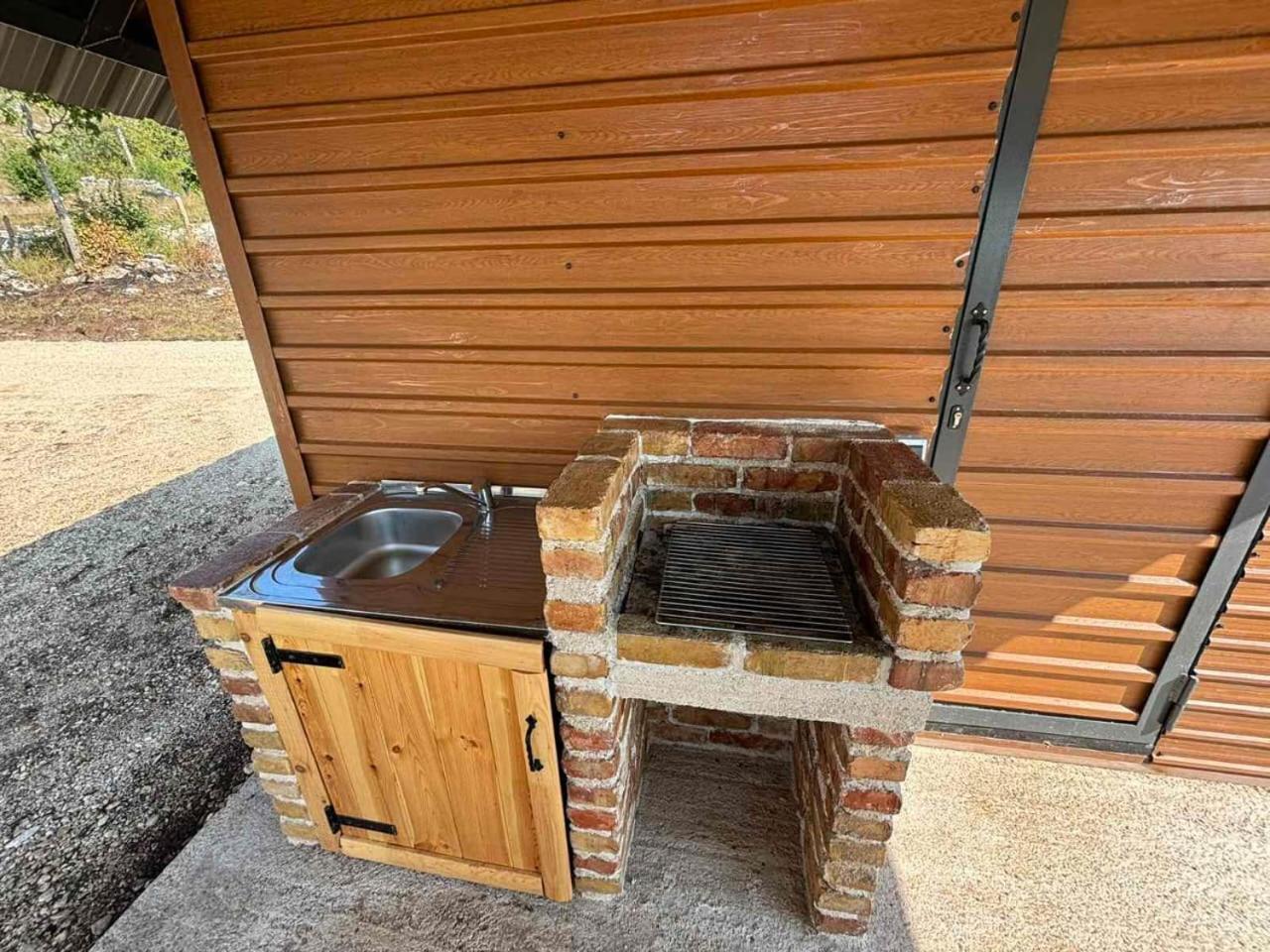 Вилла Sunrise House Плужине Экстерьер фото